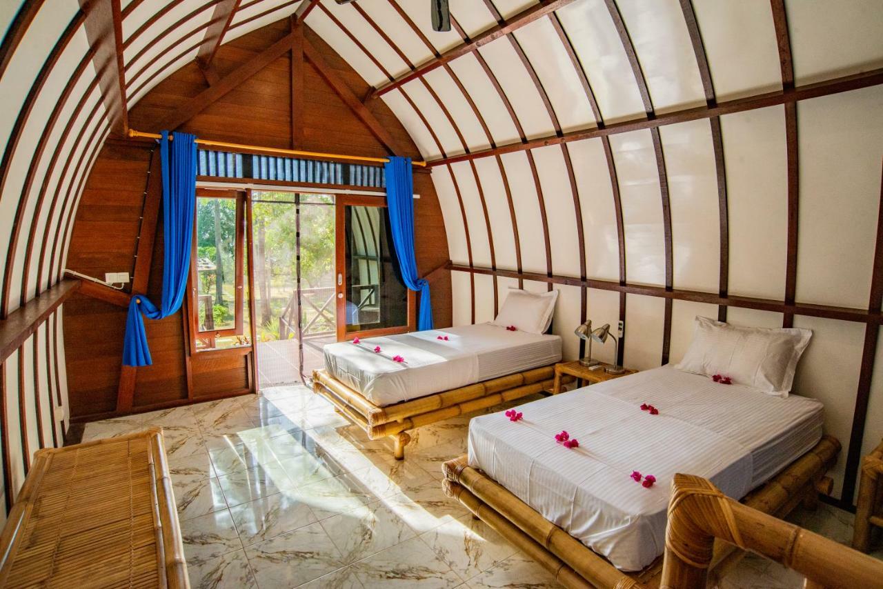 The Papalagi Resort Gili Gede 외부 사진